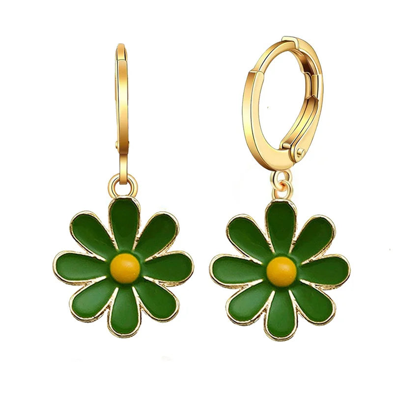 Vintage Daisy Flower Ear Buckle Hoop Earrings for Women Girl Delicate Enamel Sunflower Pendant Circle Earrings Summer Jewelry